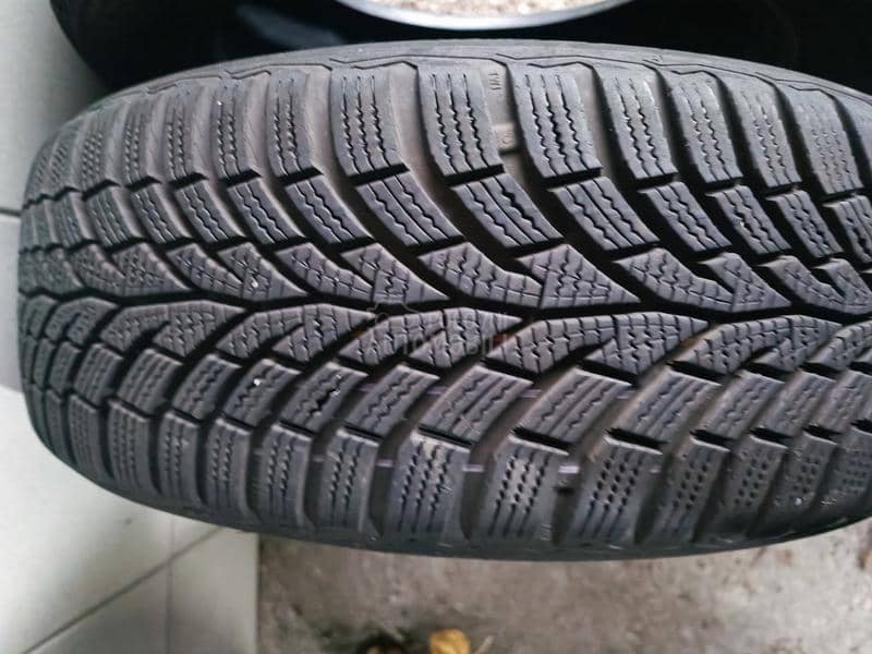 Continental 195/55 R16 Zimska