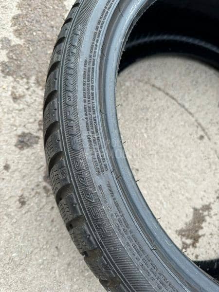 Falken 275/35 R21 Zimska