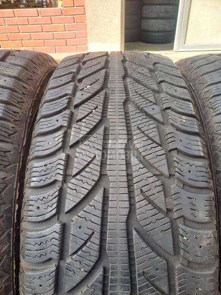 Cooper 225/65 R17 Zimska