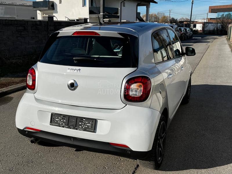 Smart ForFour CH