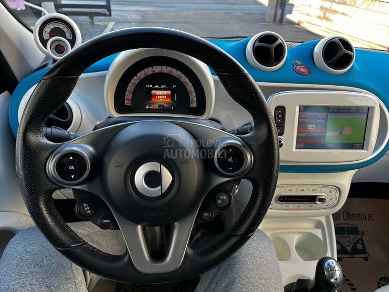 Smart ForFour CH