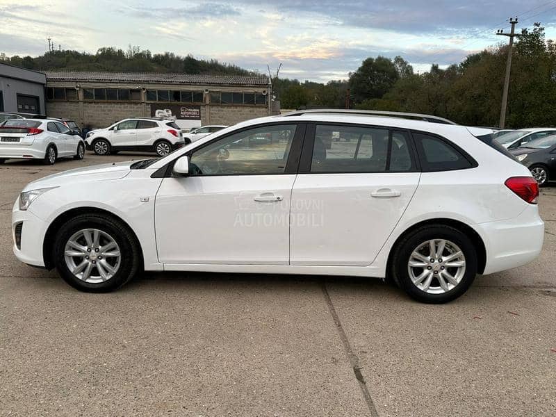 Chevrolet Cruze 1.6LT  TNG  N O V