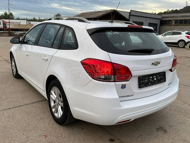 Chevrolet Cruze 1.6LT  TNG  N O V