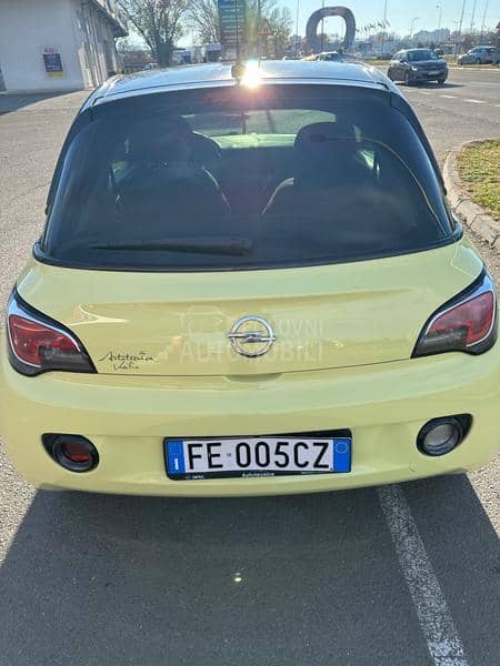 Opel Adam 