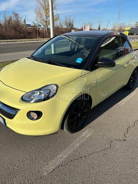 Opel Adam 