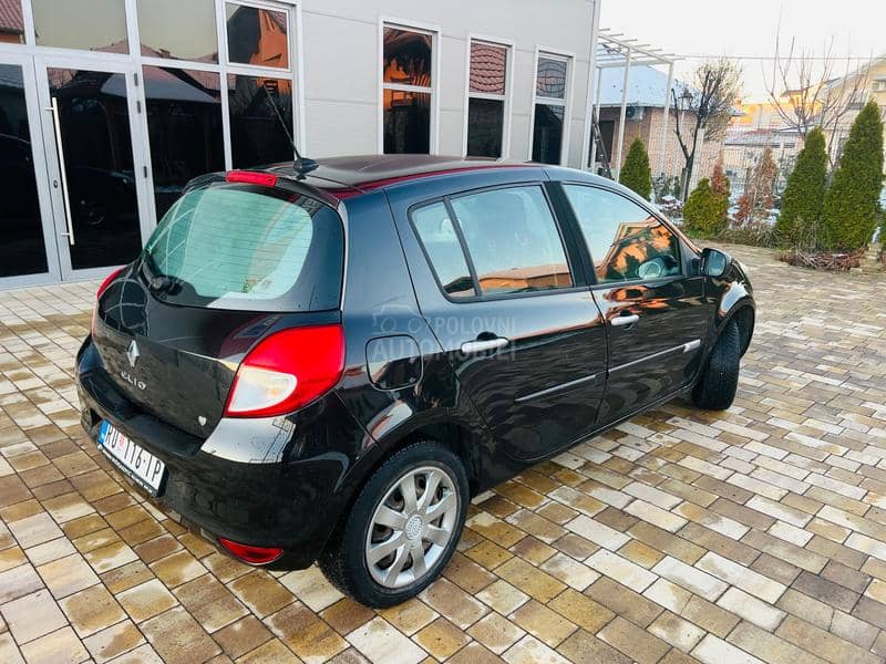 Renault Clio 1.2 tng na.vi