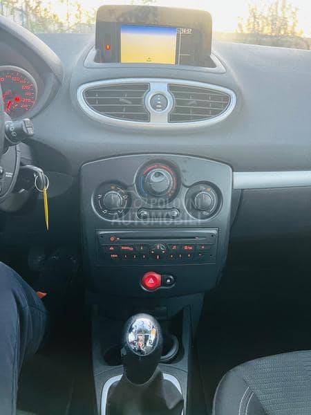 Renault Clio 1.2 tng na.vi