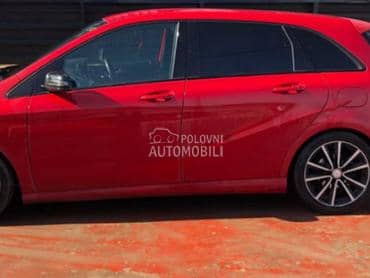 prednja leva vrata w246 za Mercedes Benz B Klasa od 2012. do 2018. god.