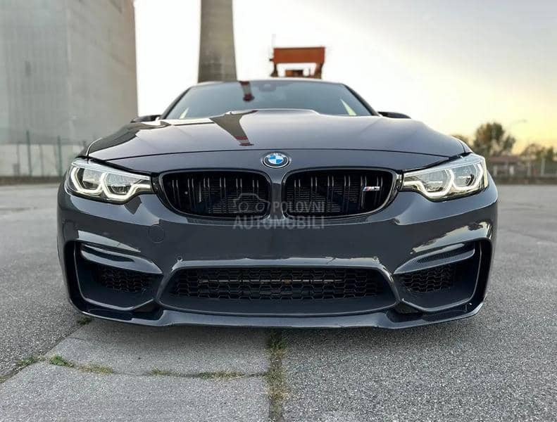 BMW M3 CS