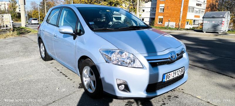 Toyota Auris Hybrid