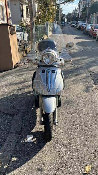 Piaggio Beverly 500