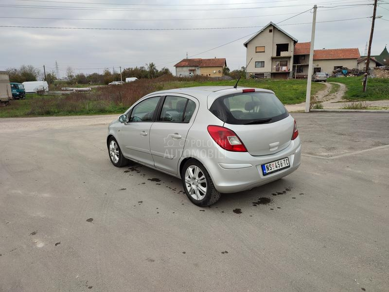 Opel Corsa D 1.2 16v