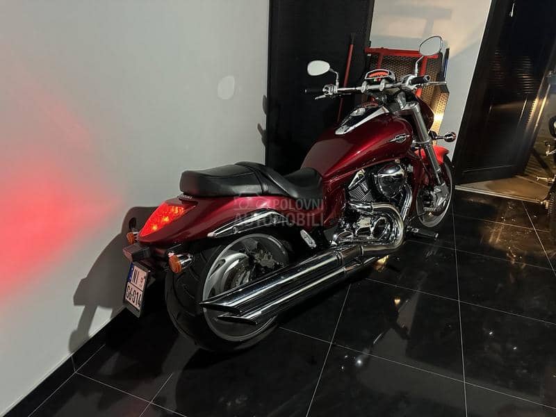 Suzuki intruder 1800