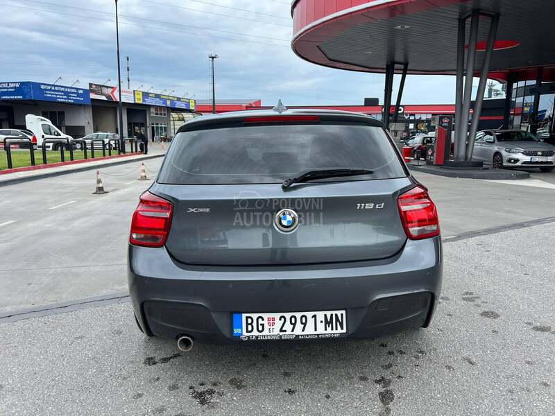 BMW 118 