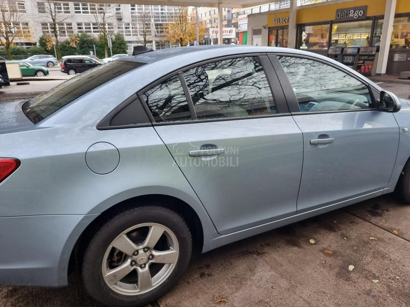 Chevrolet Cruze 1.6