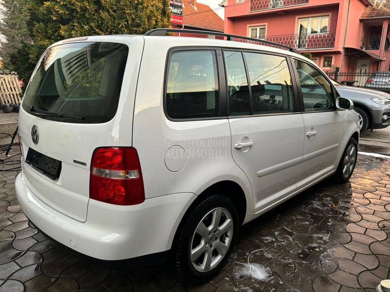 Volkswagen Touran Ch nove boce