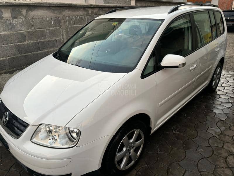 Volkswagen Touran Ch nove boce