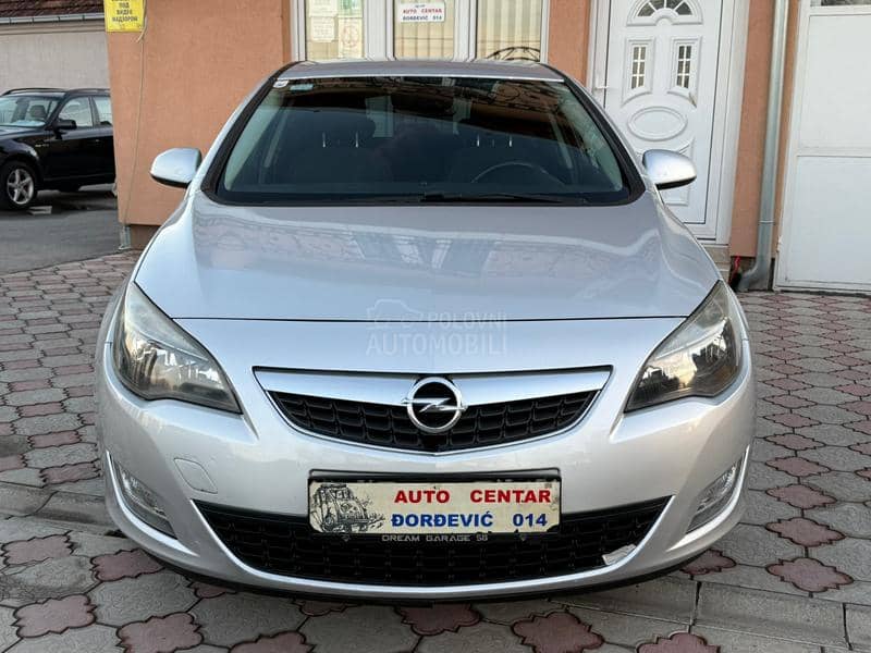 Opel Astra J 1.7 CDTI BESPREK0RAN