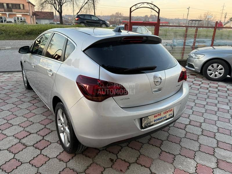 Opel Astra J 1.7 CDTI BESPREK0RAN