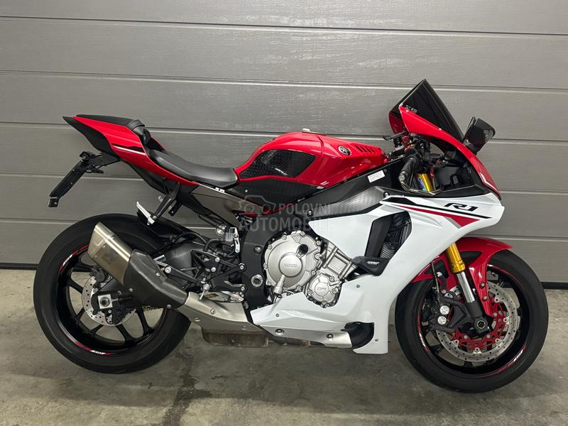 Yamaha r1