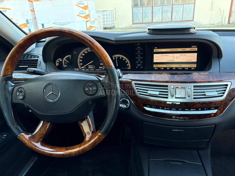 Mercedes Benz S 320 