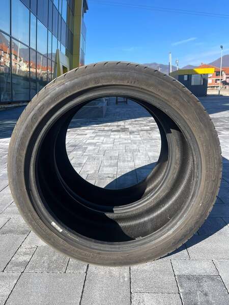 Dunlop 235/40 R18 Letnja