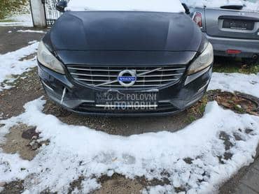 prednji branik za Volvo V60 od 2012. do 2015. god.