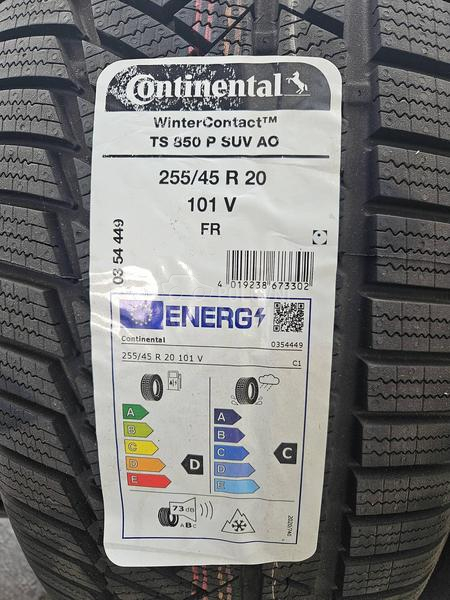 Continental 255/45 R20 Zimska