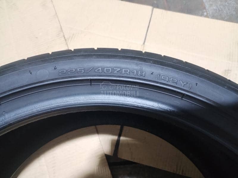 Dunlop 225/40 R18 Letnja