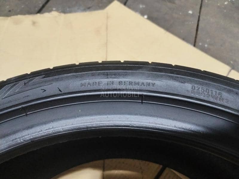Dunlop 225/40 R18 Letnja