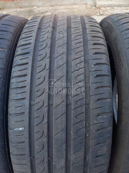 Barum 215/45 R18 Letnja