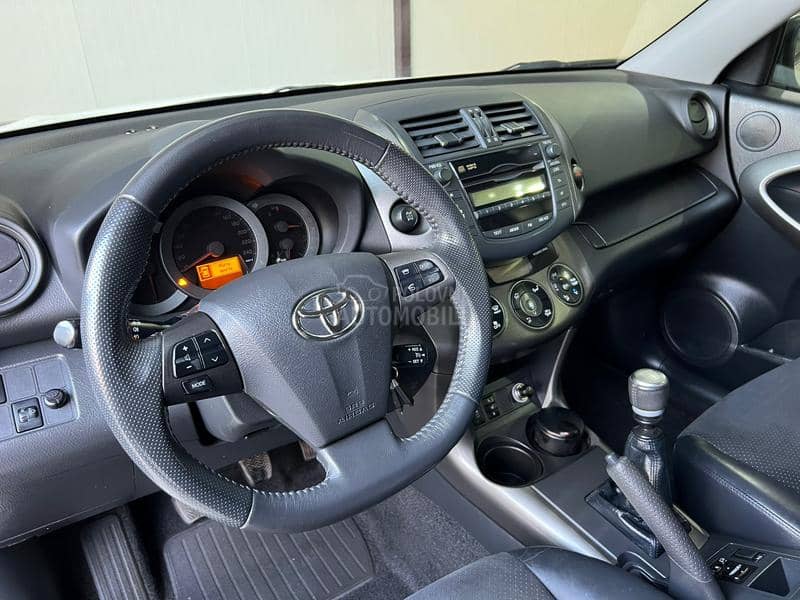 Toyota RAV 4 4x4 REST