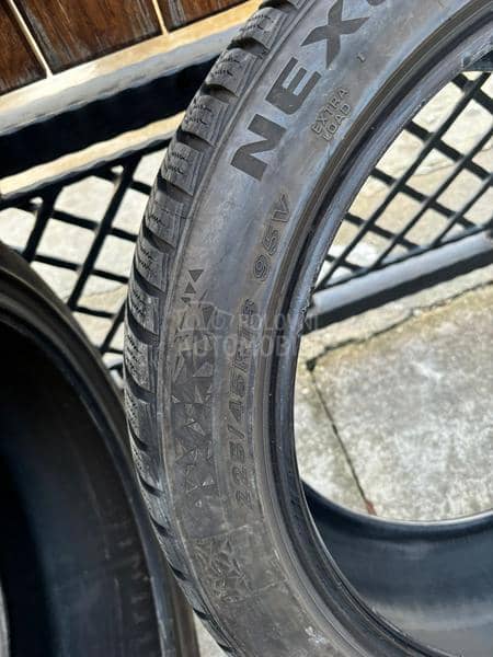 Nexen 225/45 R18 Zimska