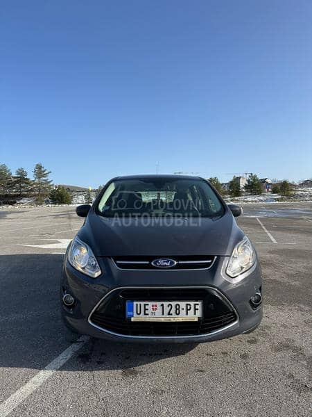 Ford C-Max titanium