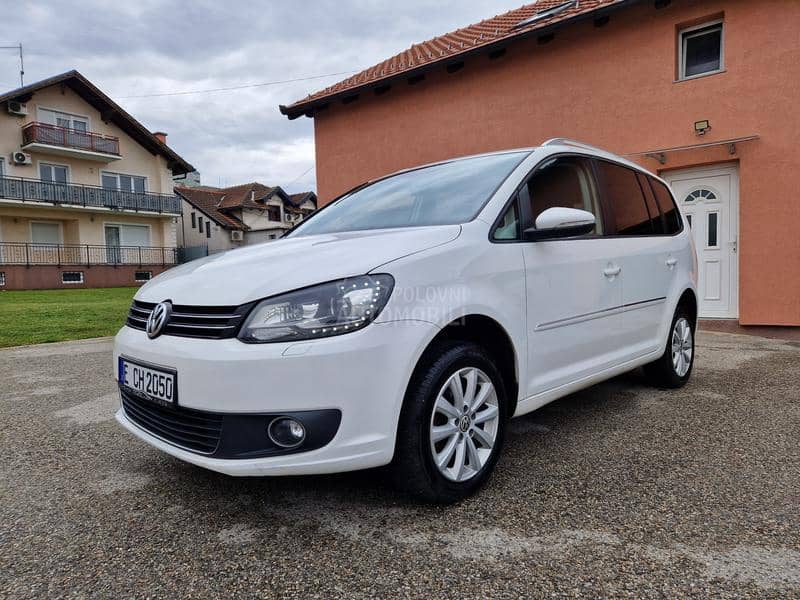 Volkswagen Touran METAN HIGHLINE