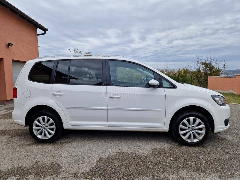 Volkswagen Touran METAN HIGHLINE