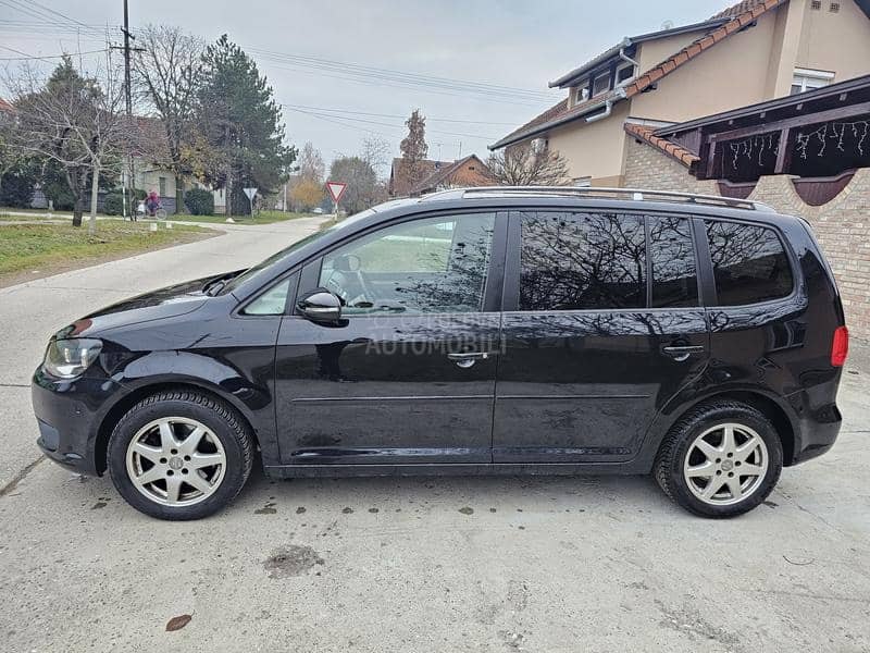 Volkswagen Touran 1,4tsi 7sedista