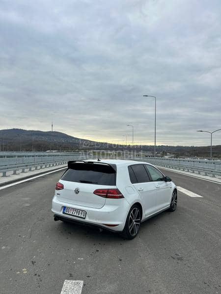 Volkswagen Golf 7 GTI