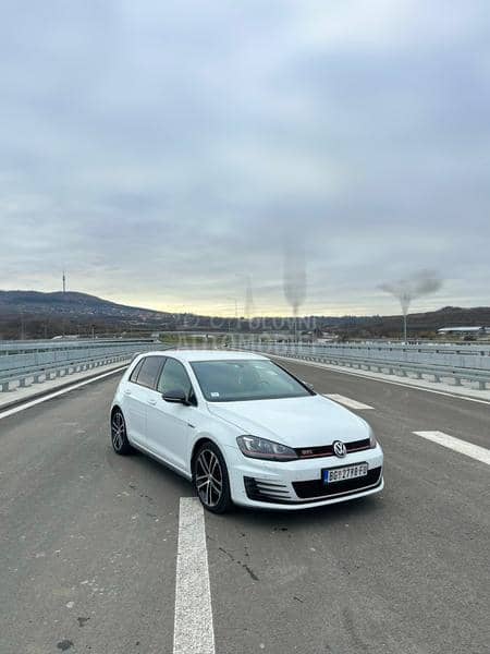 Volkswagen Golf 7 GTI