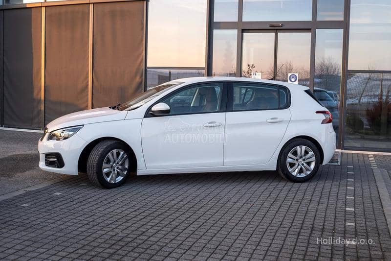 Peugeot 308 1.2PureTech Nav Led