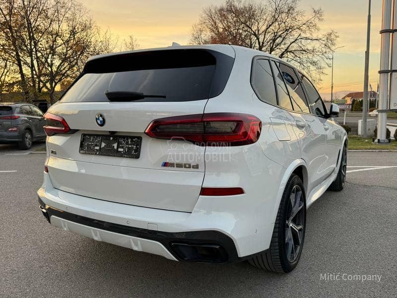 BMW X5 M50d