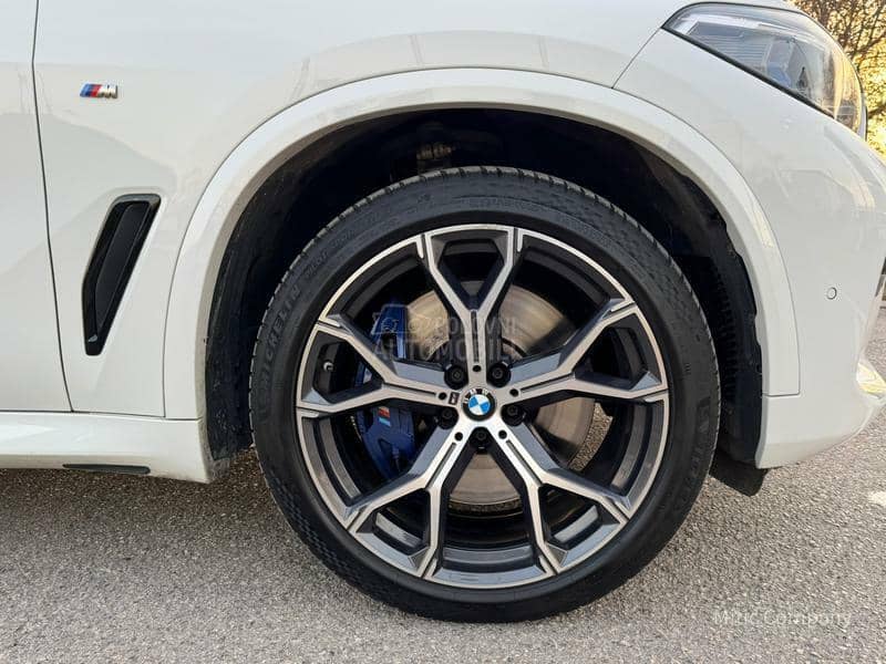 BMW X5 M50d