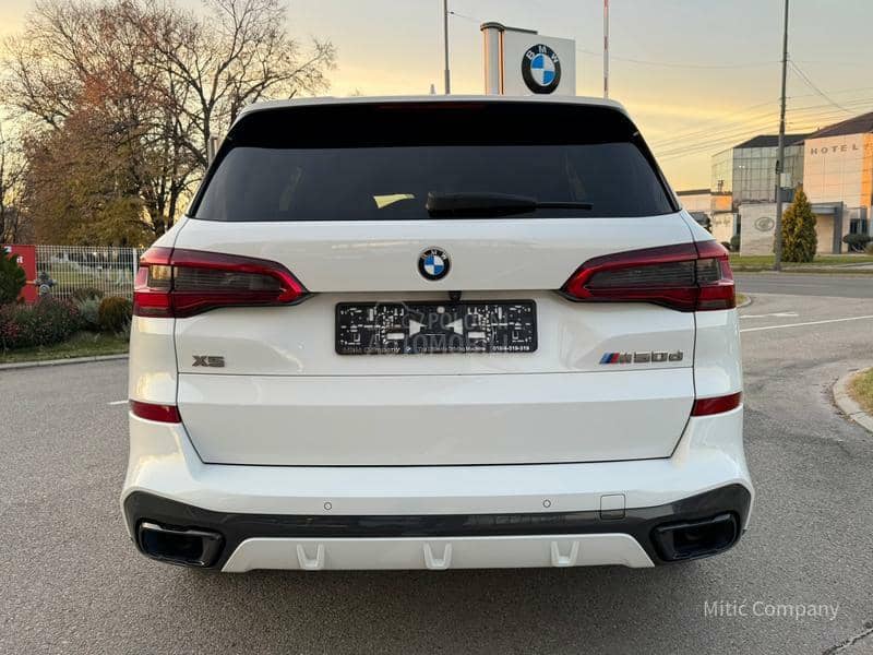 BMW X5 M50d