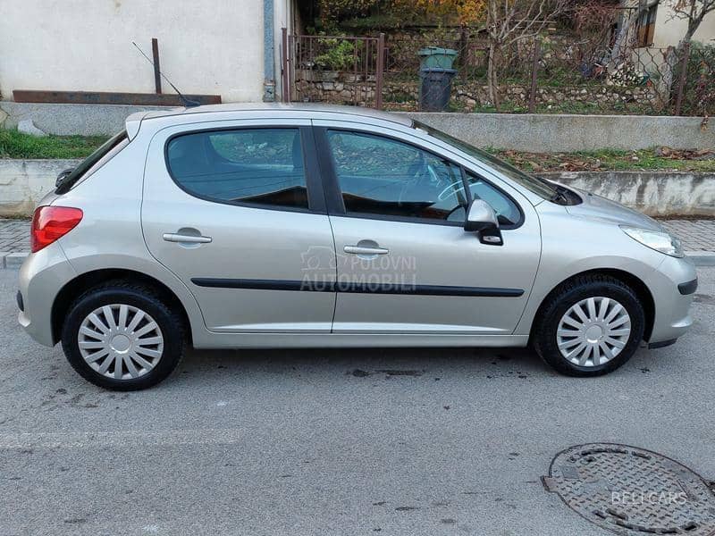 Peugeot 207 1.4 I 8V