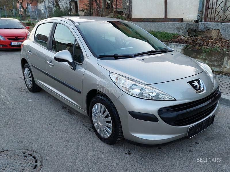 Peugeot 207 1.4 I 8V