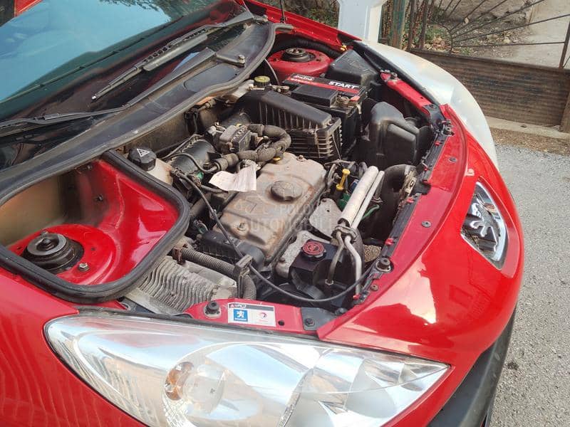 Peugeot 206 plus 1.1