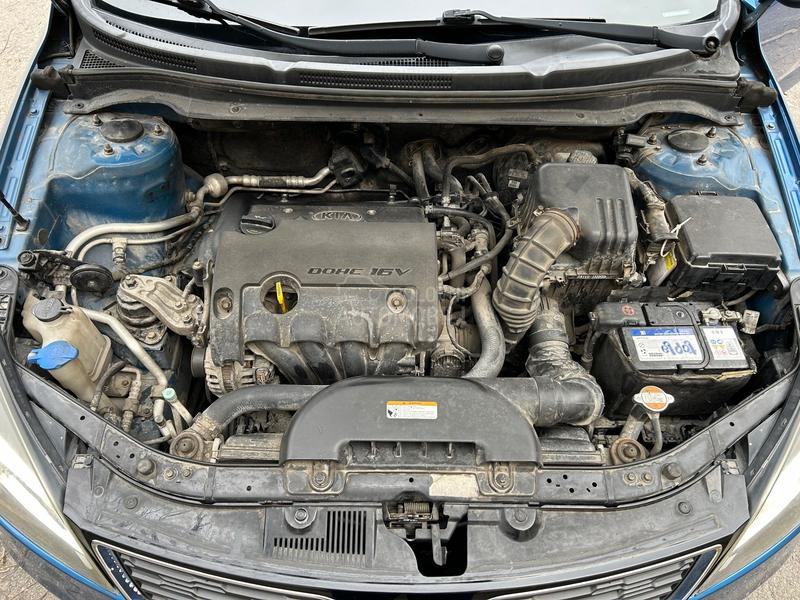 Kia pro_cee`d 1.4 DOHC 16V