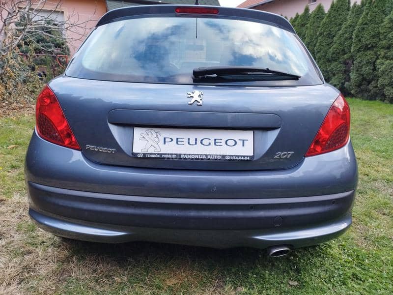 Peugeot 207 1.6 B E N Z