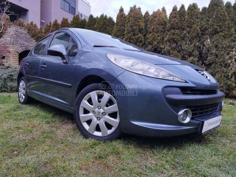 Peugeot 207 1.6 B E N Z