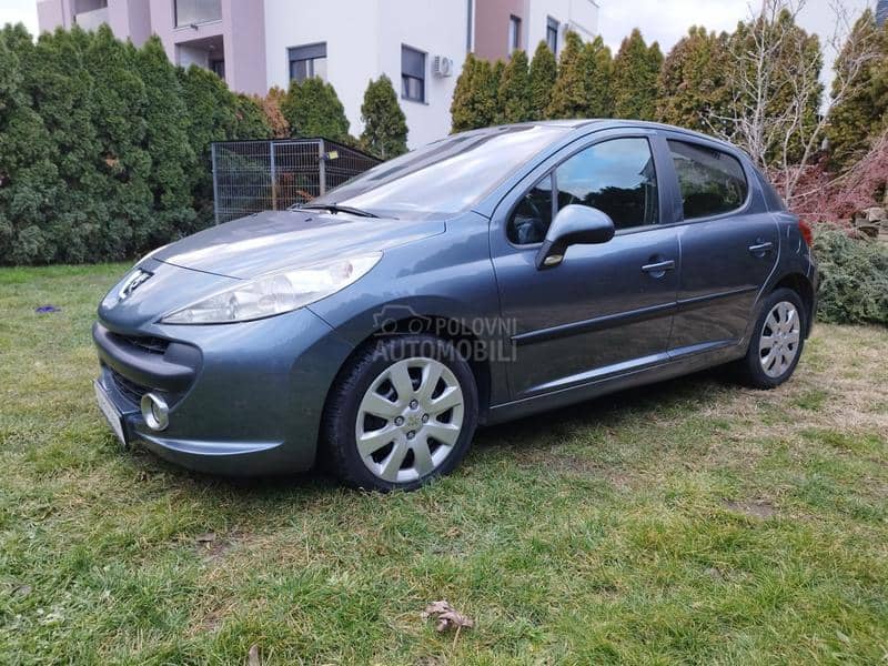 Peugeot 207 1.6 B E N Z